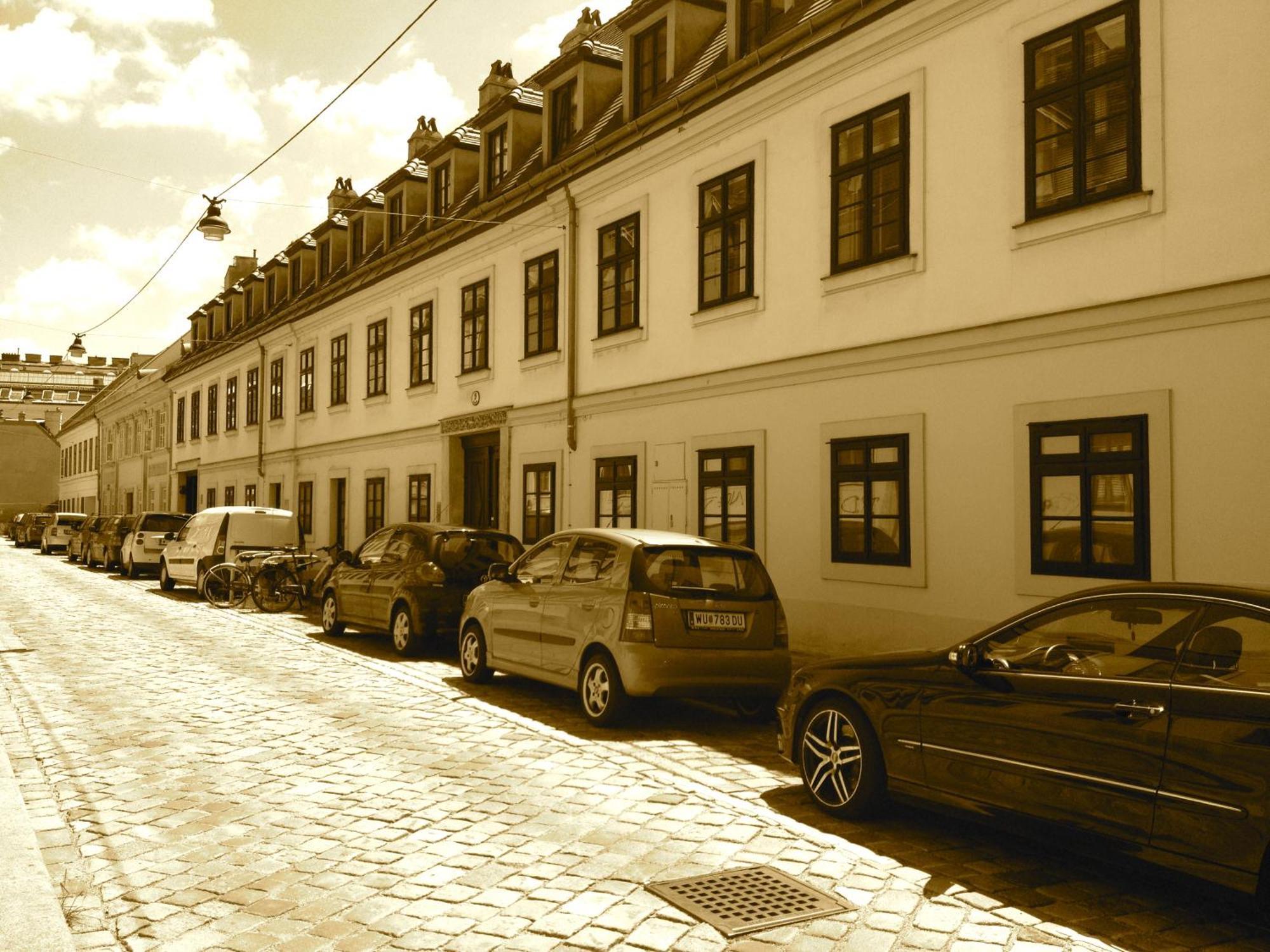 Hoheschule Apartment Kapriole Wina Bagian luar foto